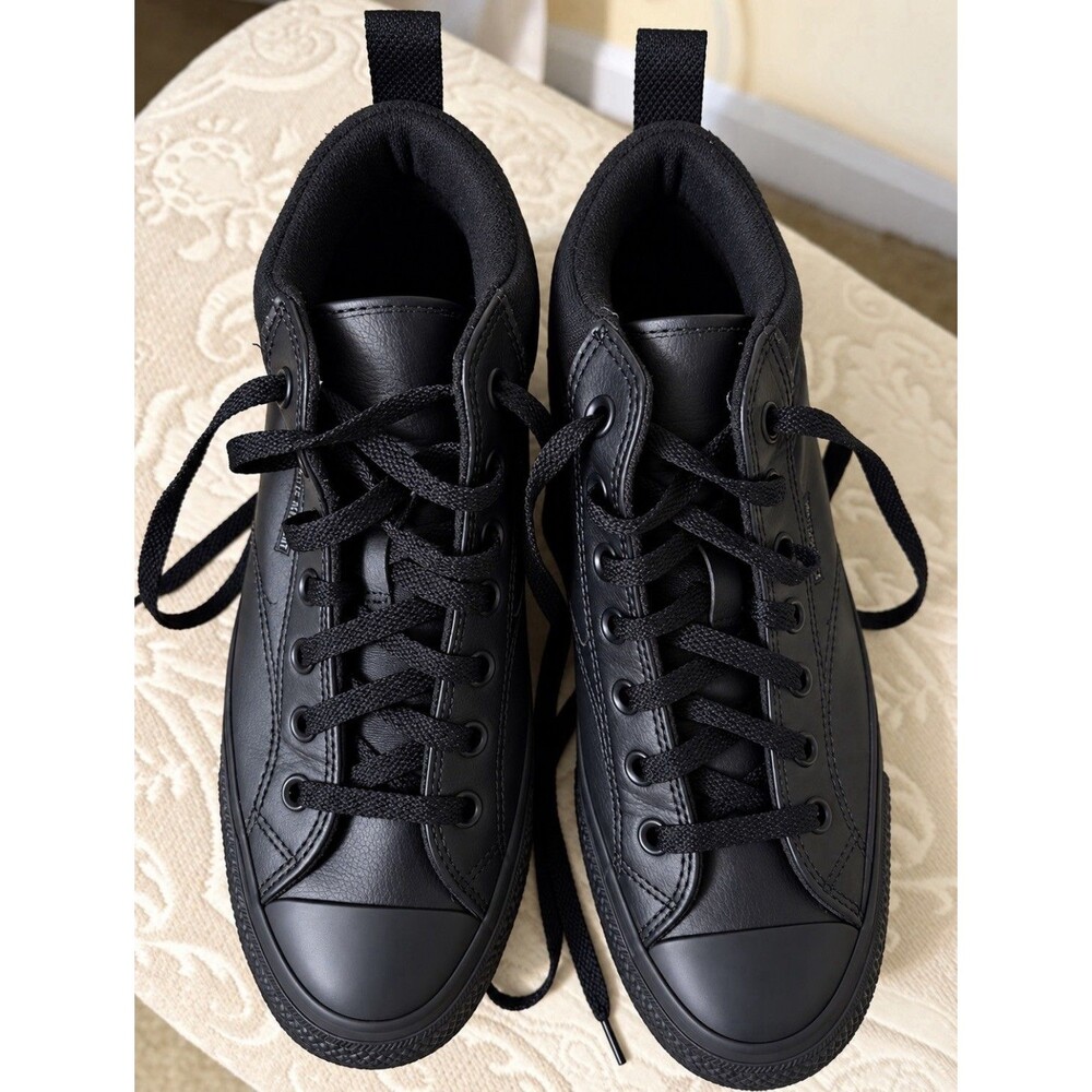 Converse Mid Top Sneaker Women Size 8 Men Size 10